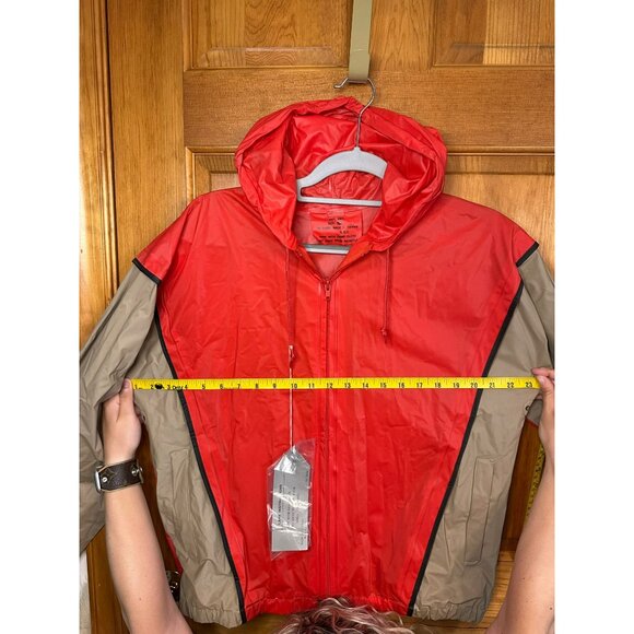 NWT Scoop Red & Tan Colorblock Windbreaker Jacket Hooded Zip-Up, Size M (23x24) - Picture 8 of 8
